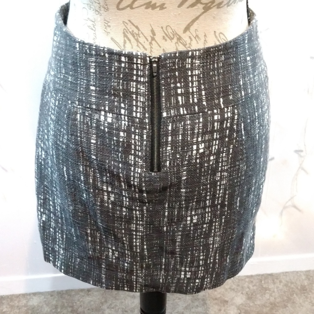 J Crew Gray and White Patterned Mini Skirt - Picture 4 of 7